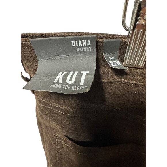 Kut From the Kloth Diana Corduroy Relaxed Skinny Pants Brown Size 22W NWT - Picture 6 of 11